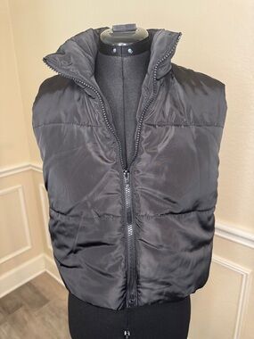SHEIN Black Puffer Vest for Kids